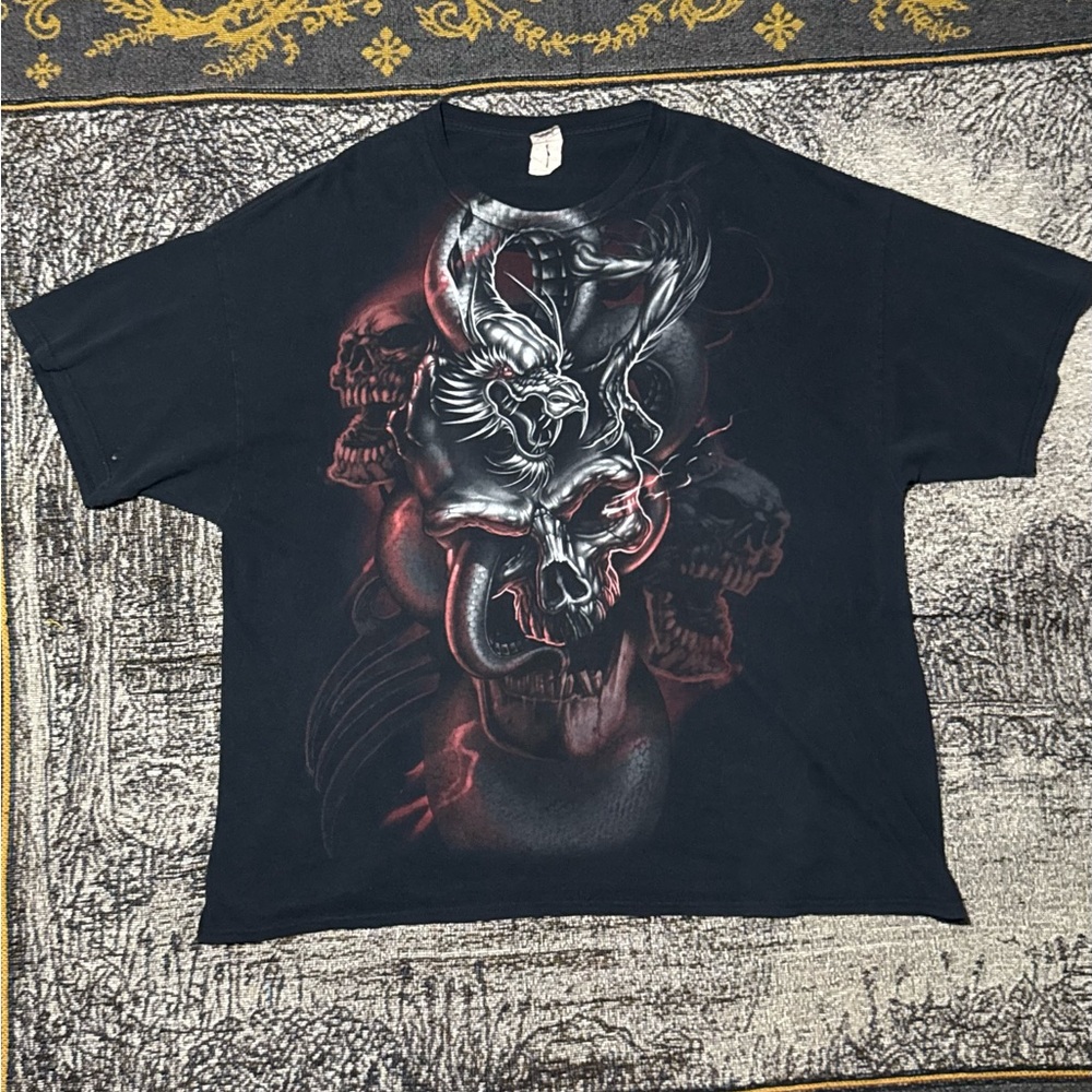 Vintage Gildan Black T-Shirt with Red & White Skull Snake Graphic